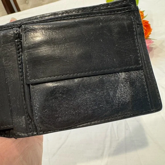 Authentic Bottega Veneta Black Woven Leather Wallet - Picture 8 of 15